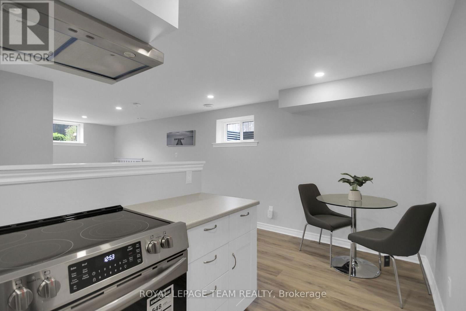 970 PARKHURST BOULEVARD Image 24