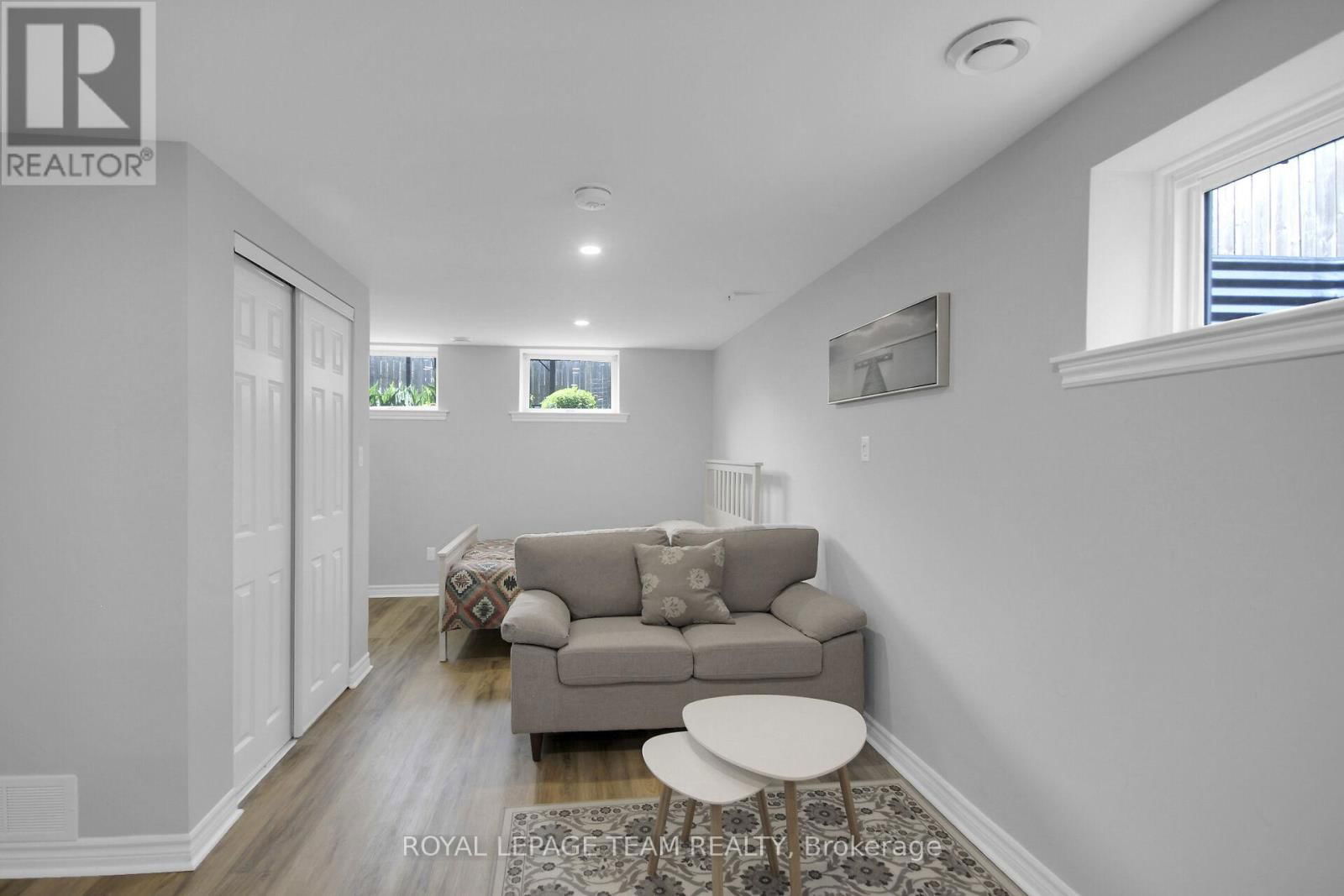 970 PARKHURST BOULEVARD Image 25