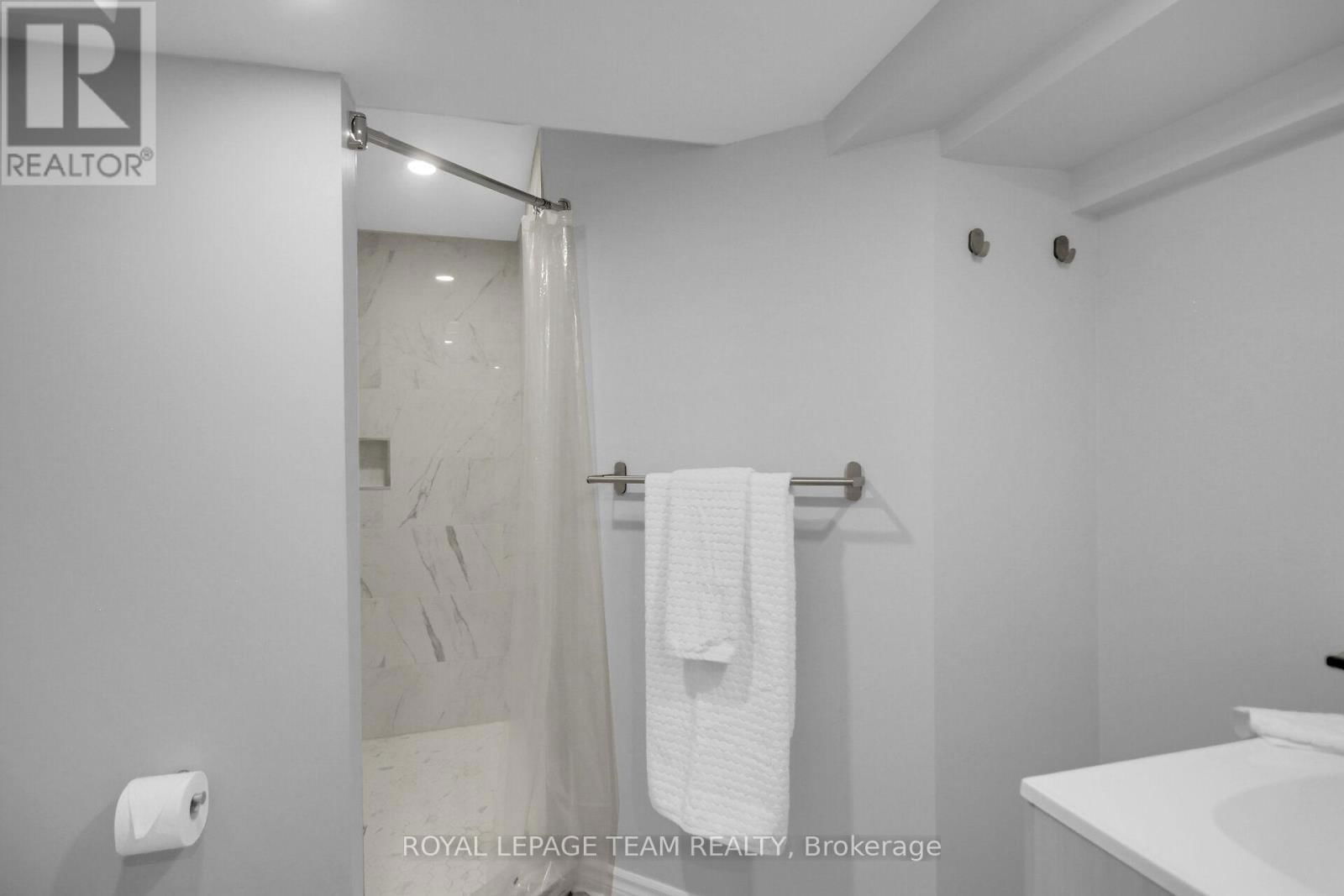 970 PARKHURST BOULEVARD Image 27