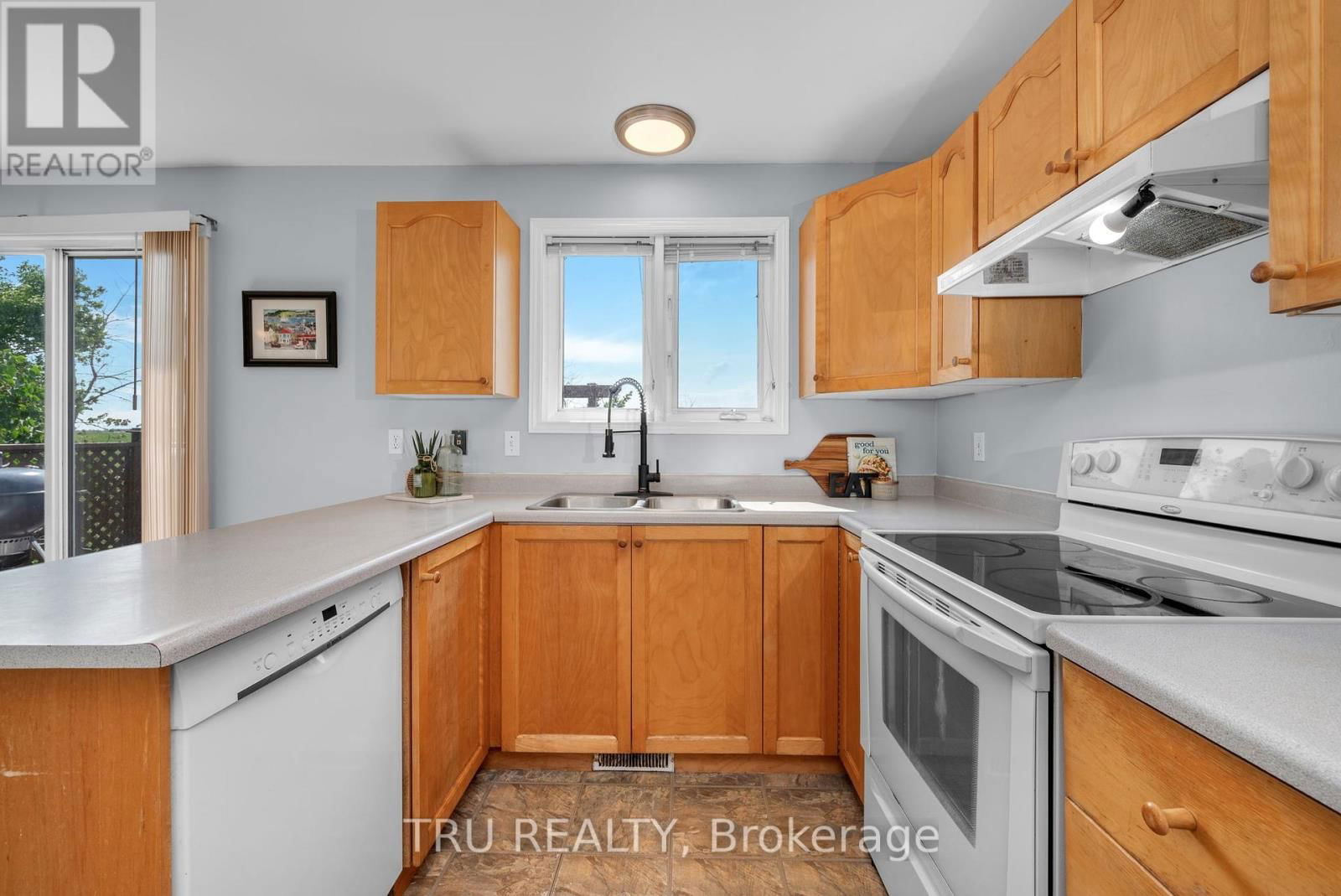 1668 GROVES ROAD Image 21