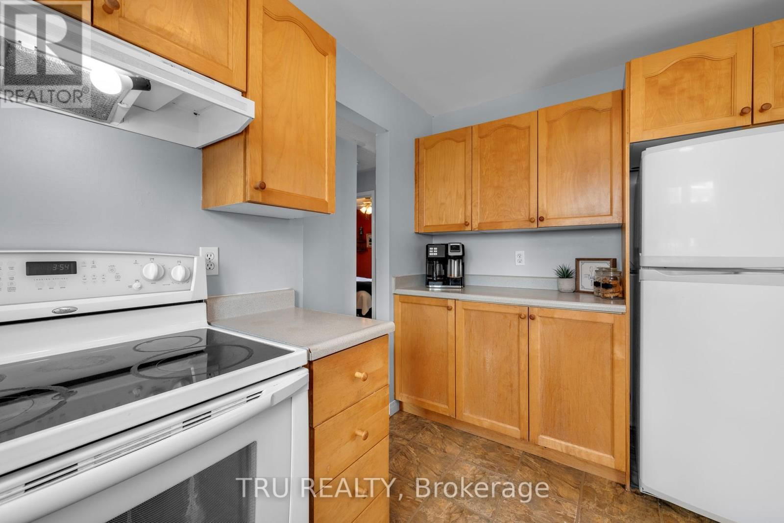 1668 GROVES ROAD Image 22