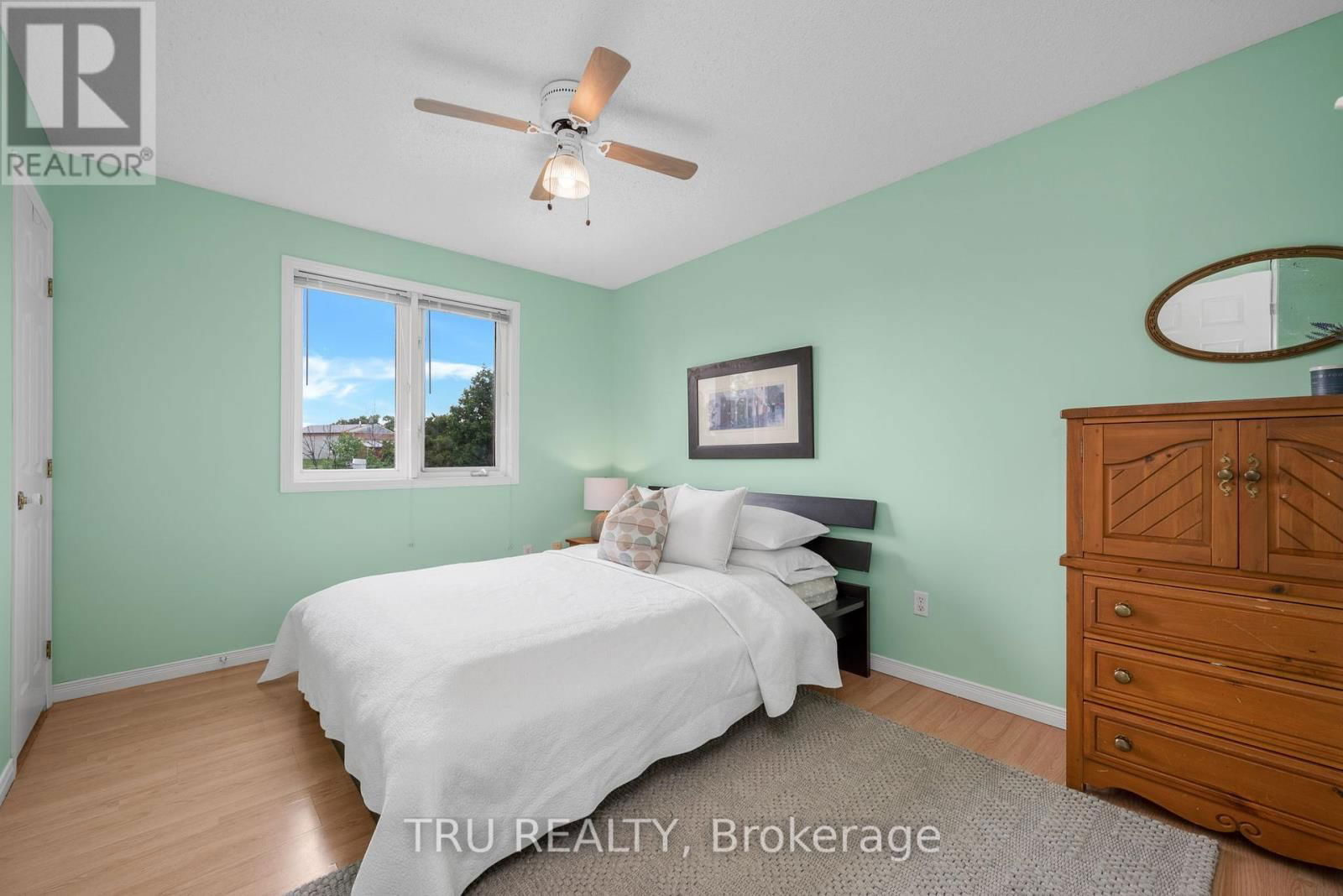1668 GROVES ROAD Image 24