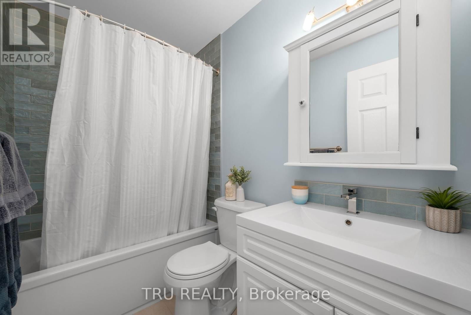 1668 GROVES ROAD Image 30