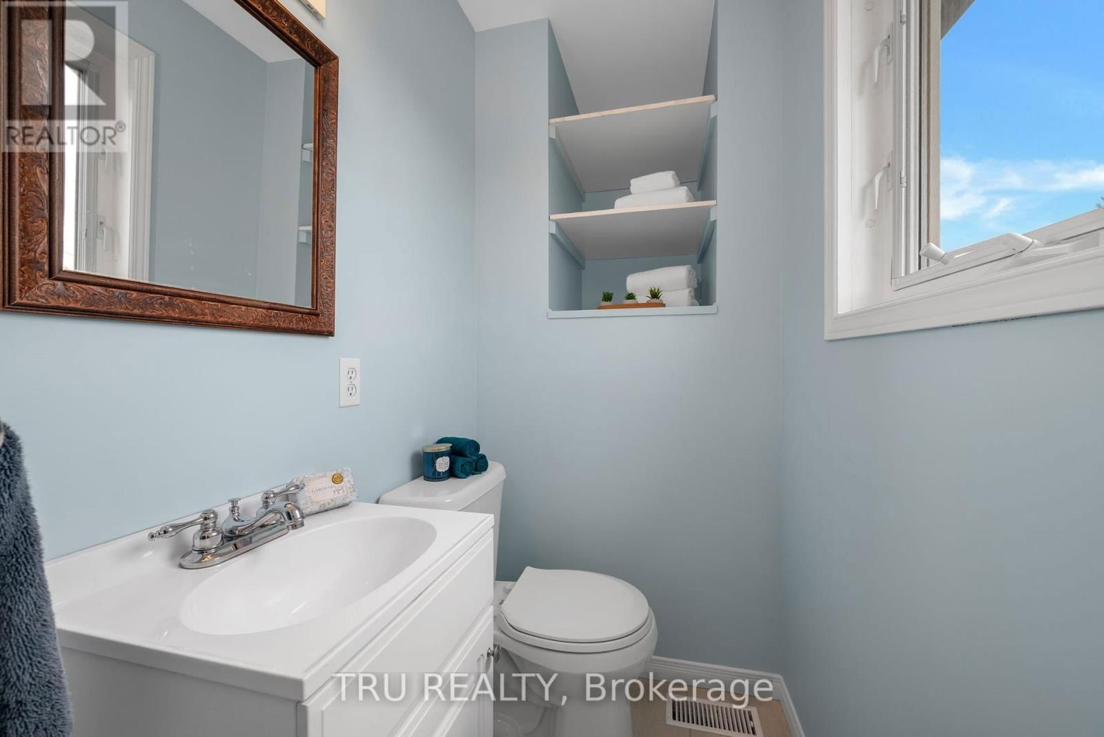 1668 GROVES ROAD Image 31