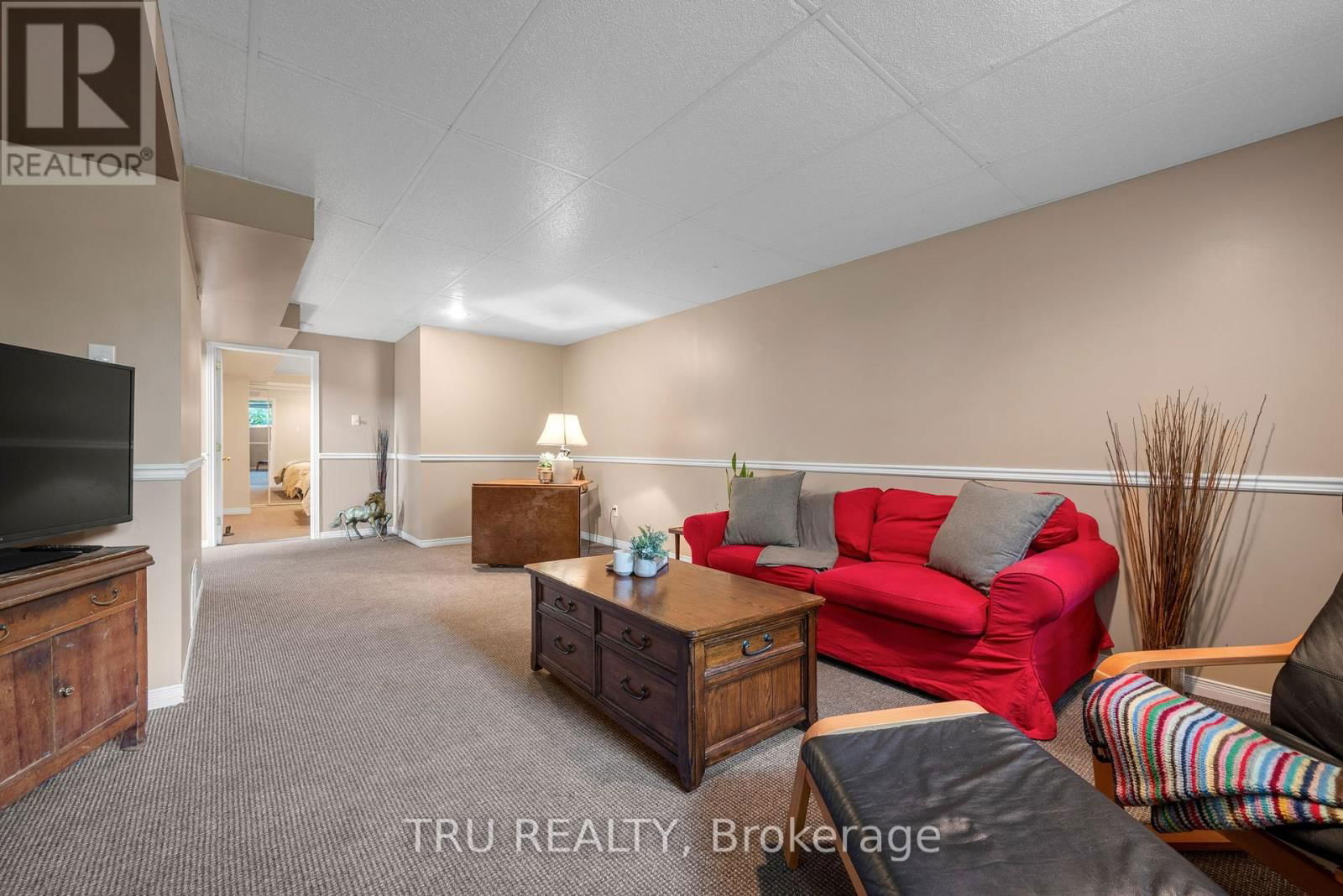 1668 GROVES ROAD Image 35