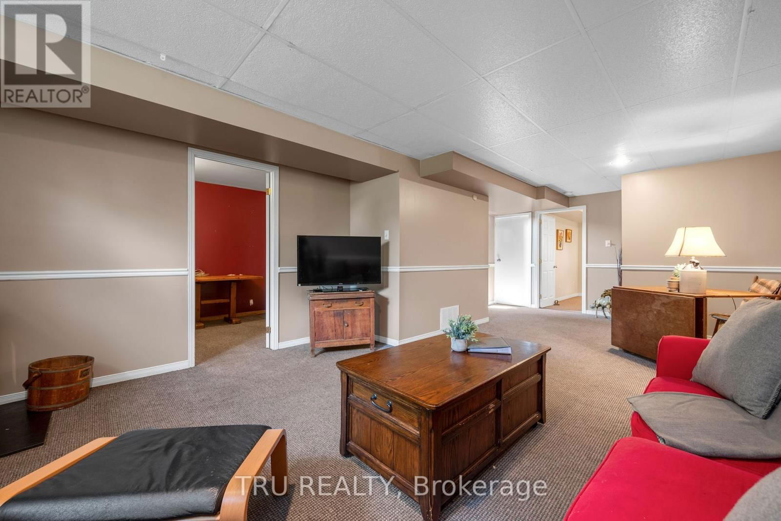 1668 GROVES ROAD Image 36