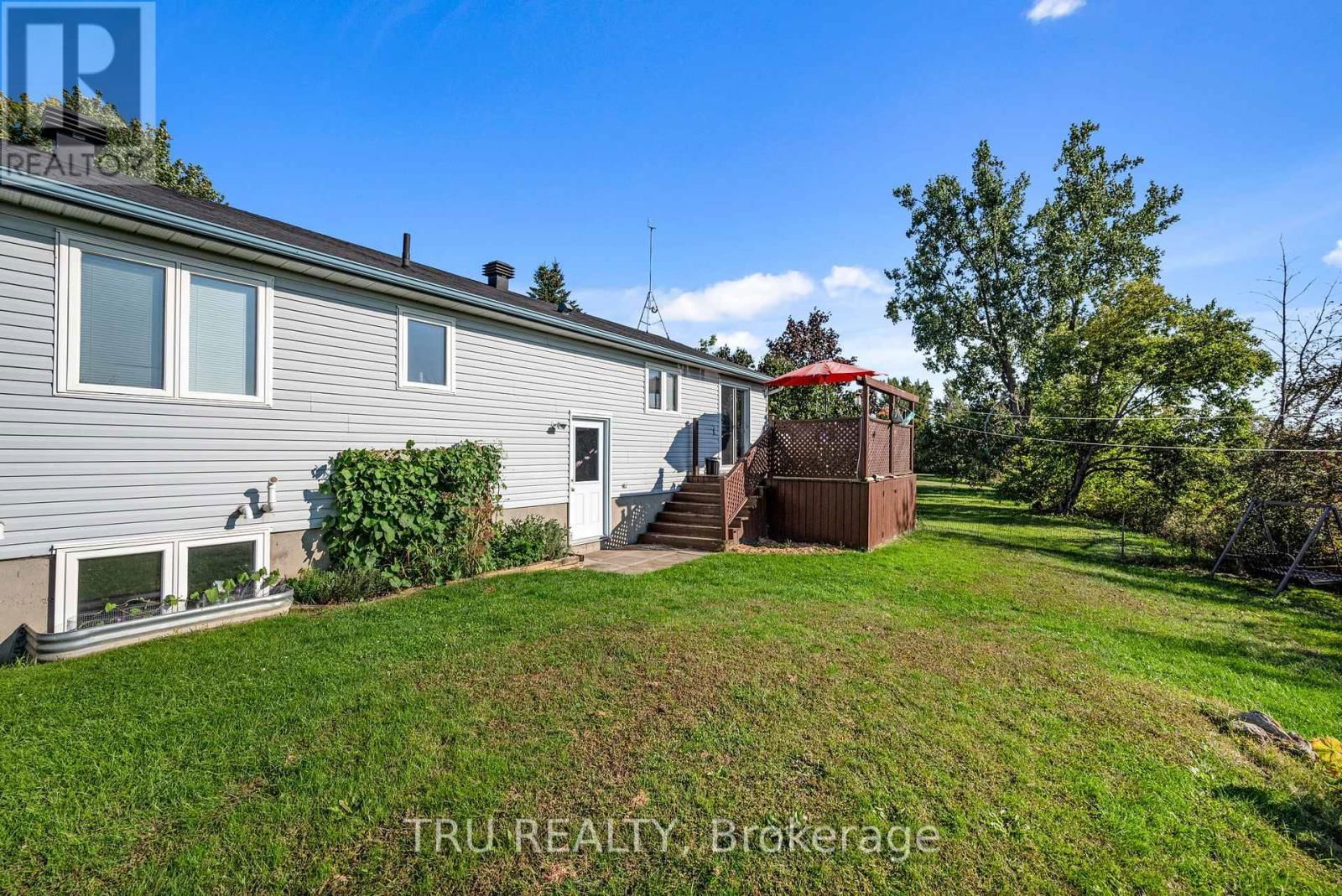 1668 GROVES ROAD Image 41