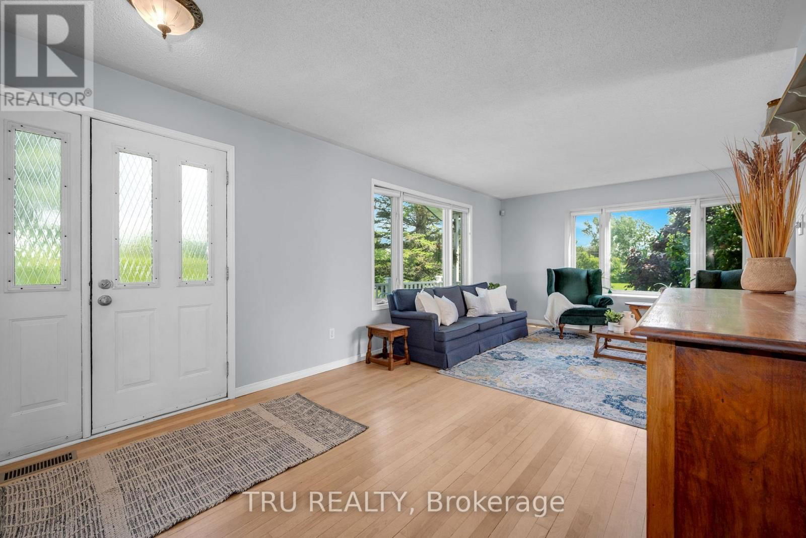 1668 GROVES ROAD Image 9