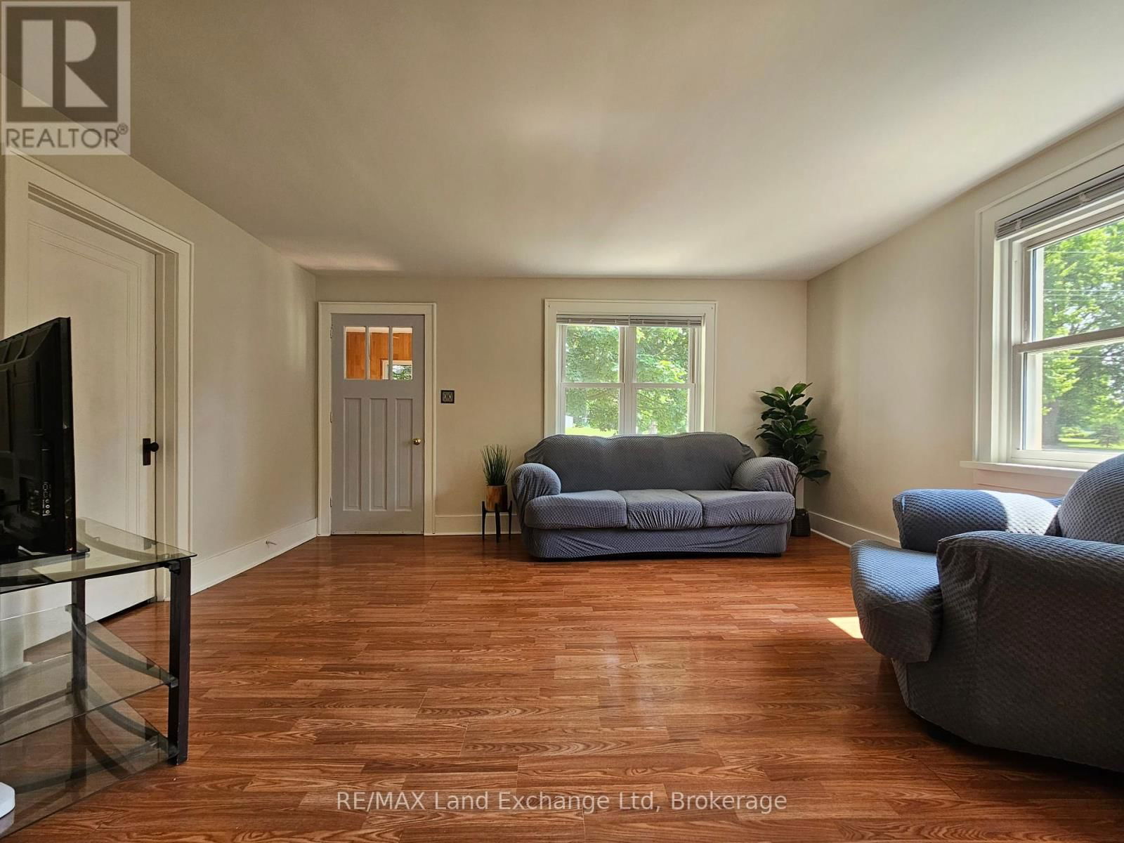 1061 HOWICK STREET Image 16