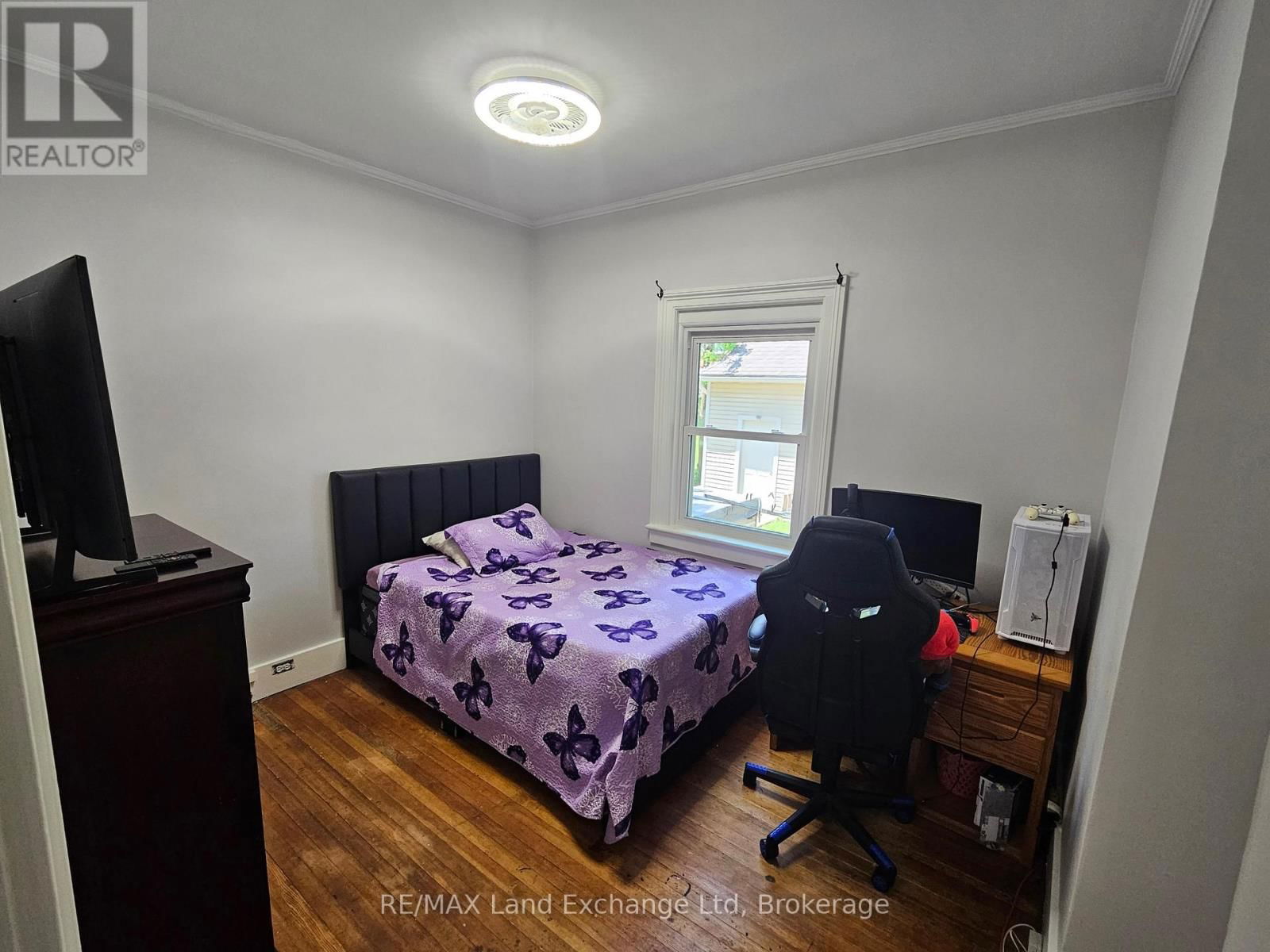 1061 HOWICK STREET Image 28