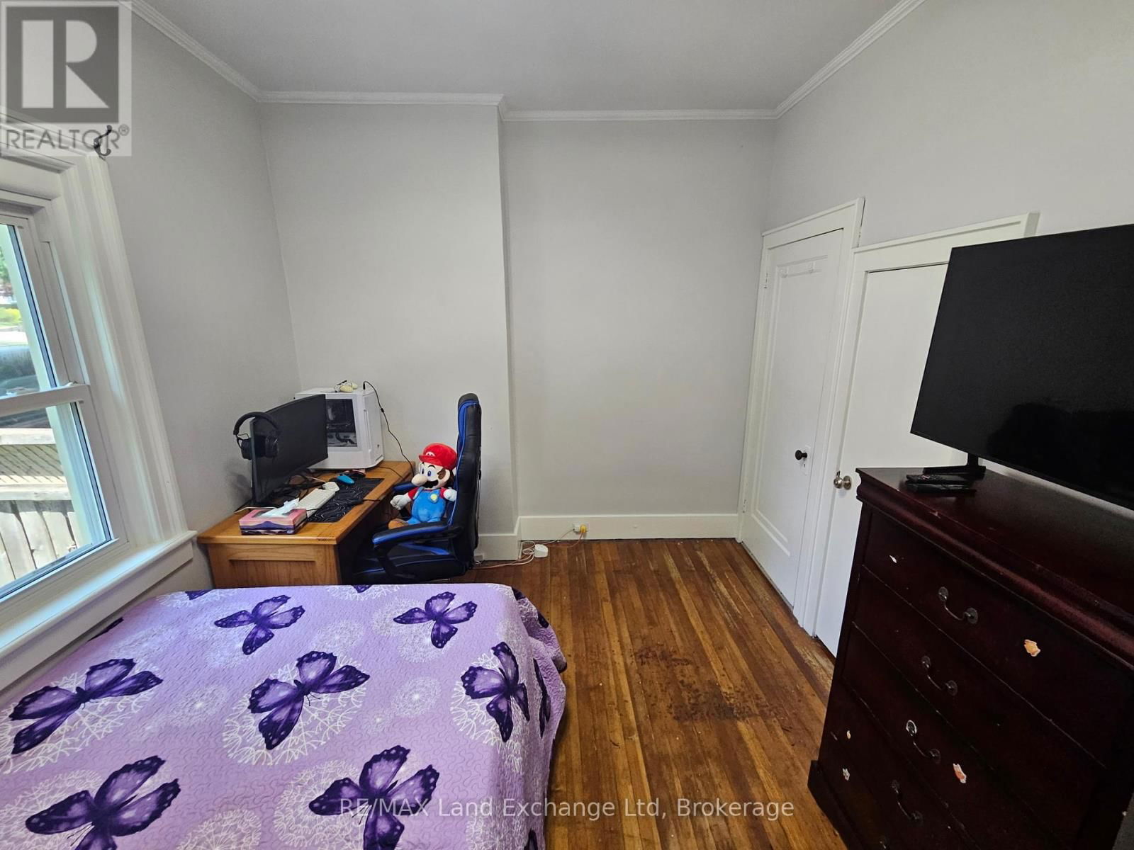 1061 HOWICK STREET Image 30