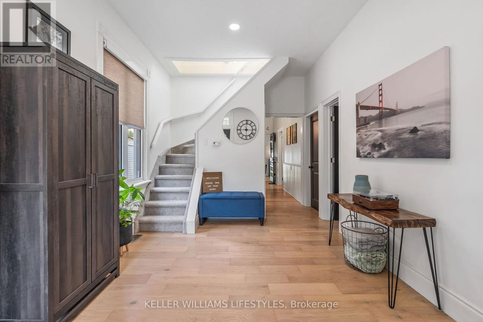 18 SYCAMORE STREET Image 10