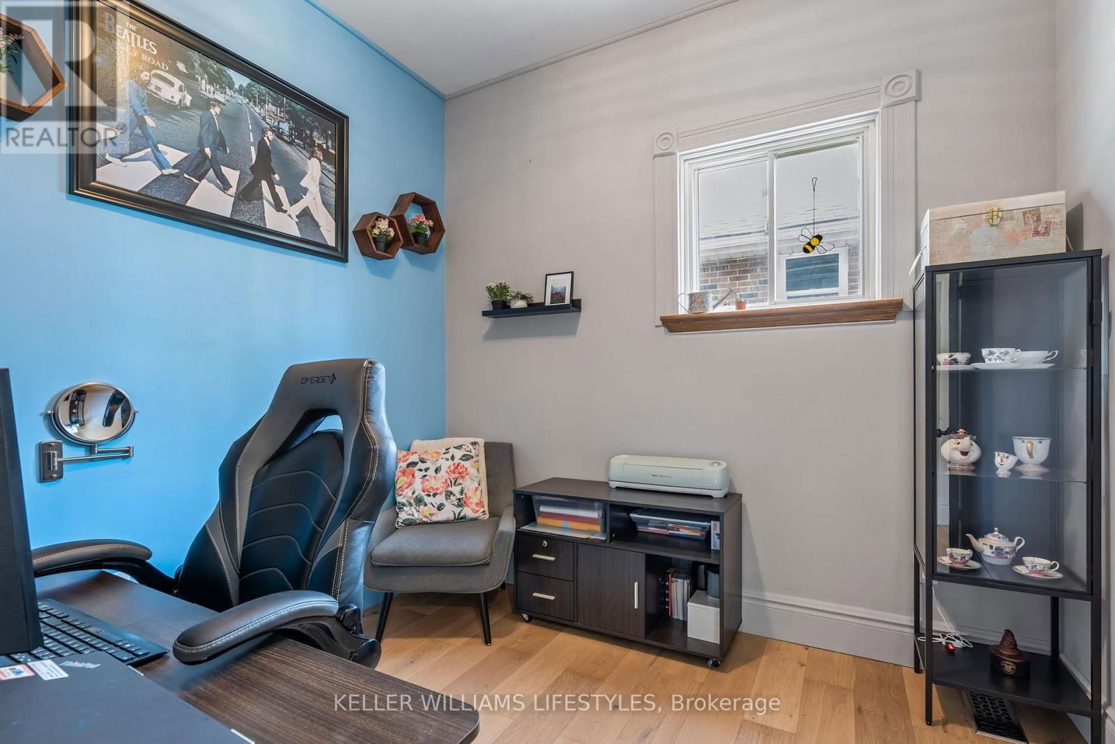 18 SYCAMORE STREET Image 29