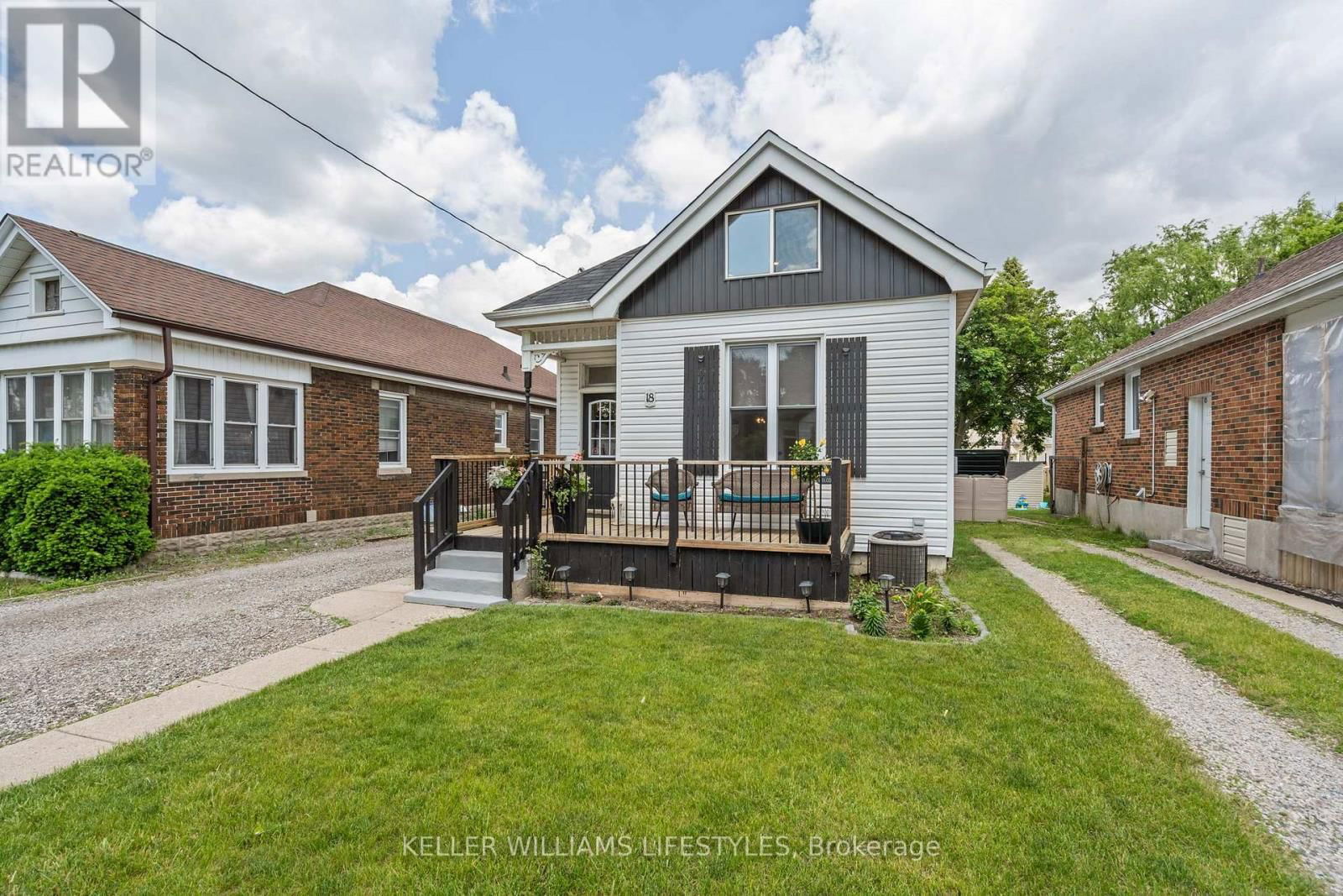 18 SYCAMORE STREET Image 3