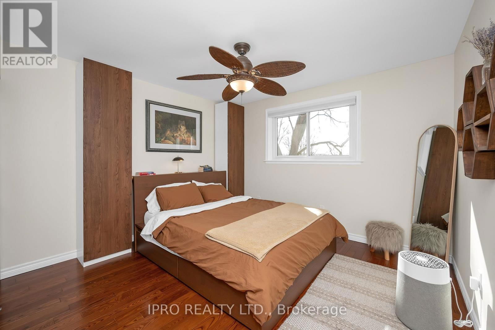 64 HAHN AVENUE Image 12