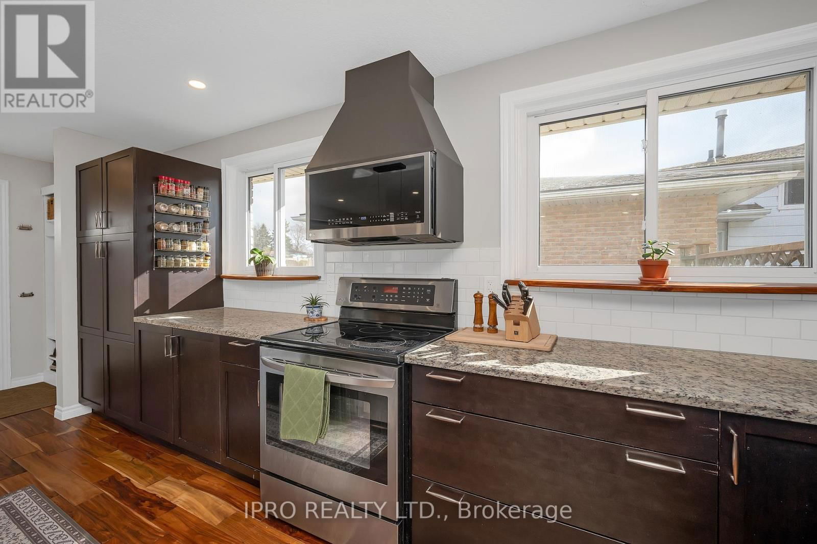 64 HAHN AVENUE Image 7