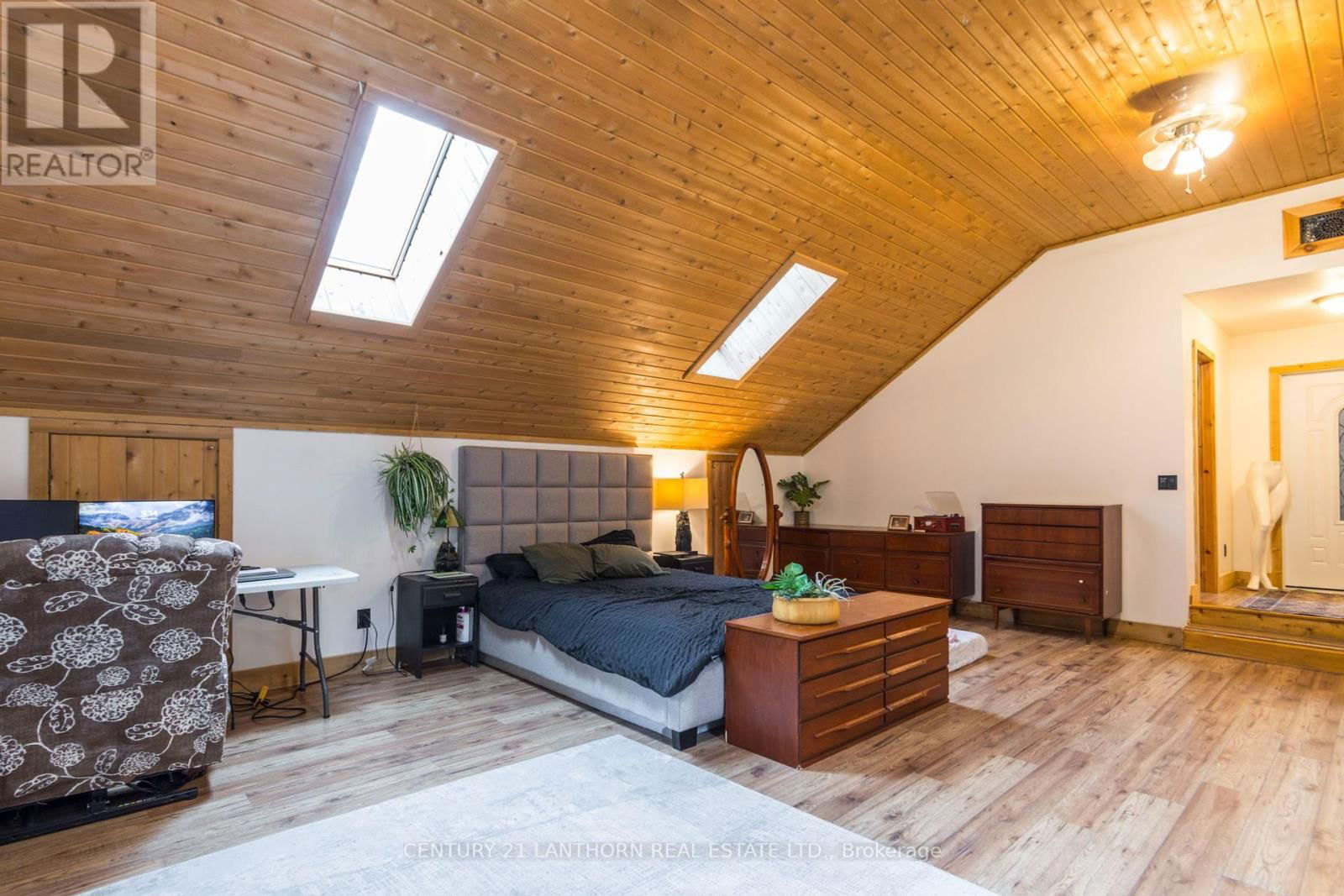 29 FACTORY ROAD Image 18