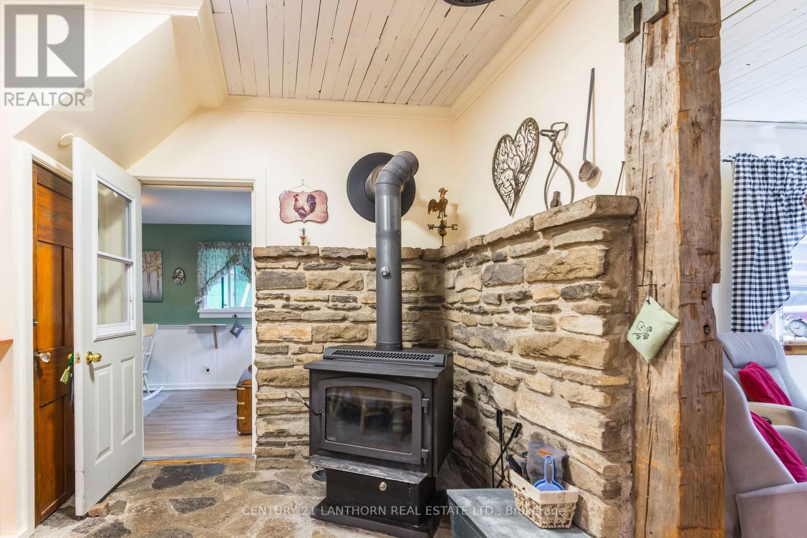 29 FACTORY ROAD Image 33