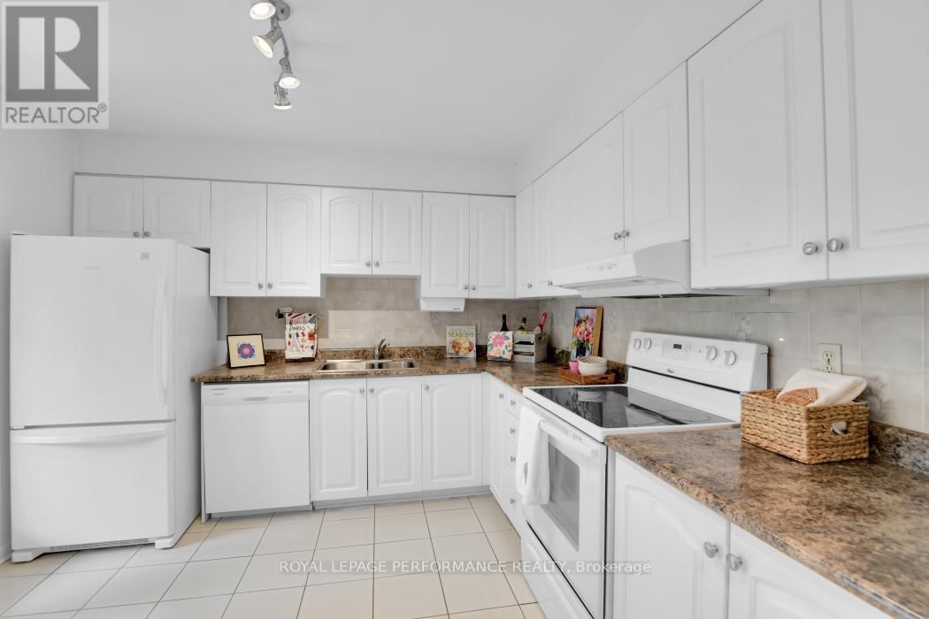 11 STURBRIDGE PRIVATE Image 11