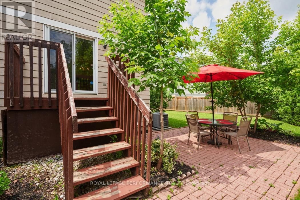 11 STURBRIDGE PRIVATE Image 27
