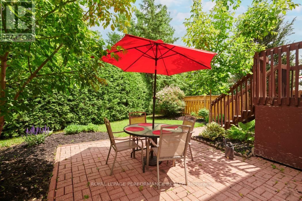 11 STURBRIDGE PRIVATE Image 28