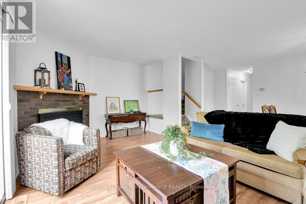 11 STURBRIDGE PRIVATE Image 7