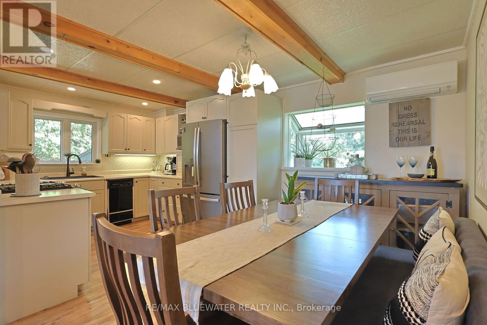 72209 LAKESHORE DRIVE Image 12