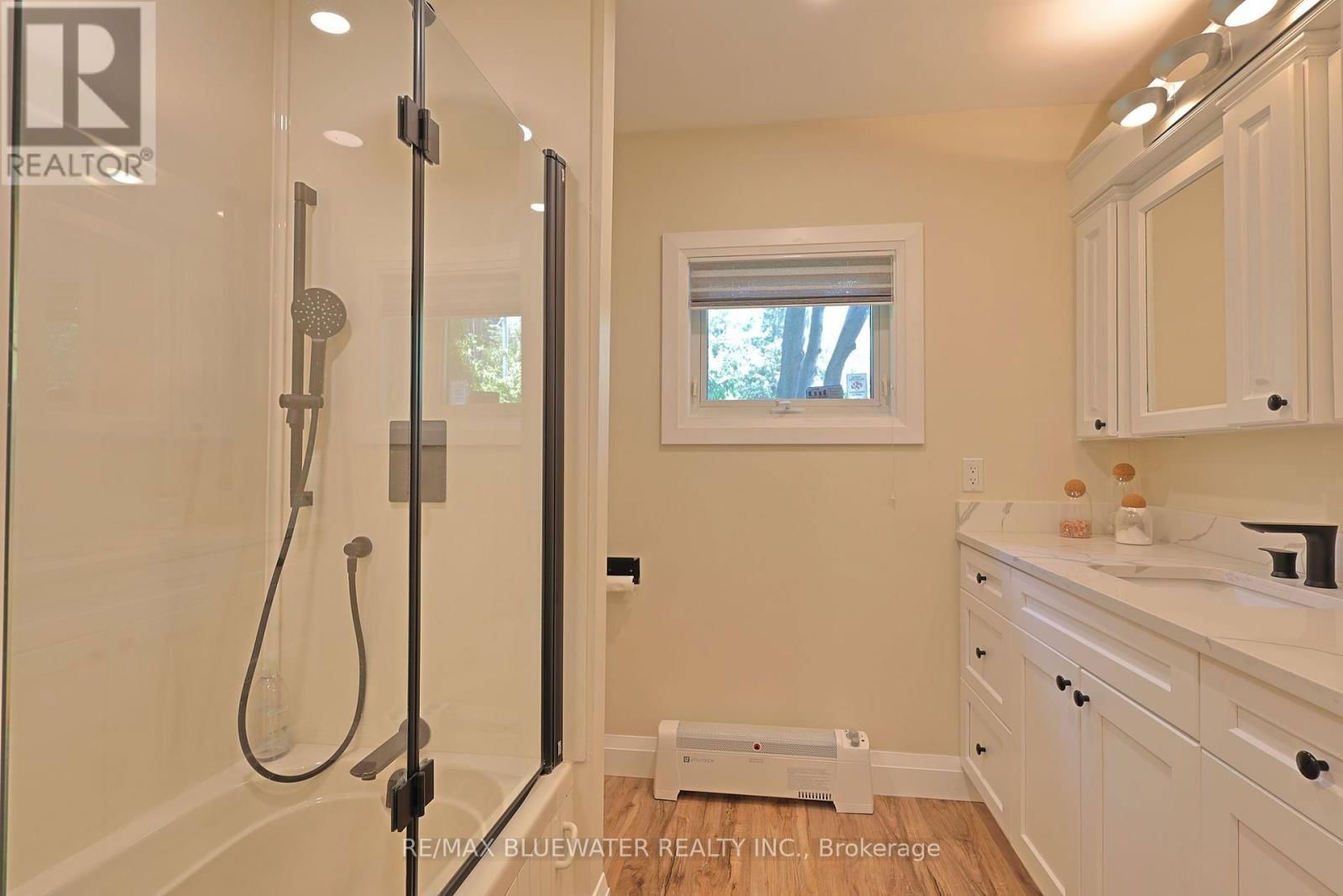 72209 LAKESHORE DRIVE Image 26