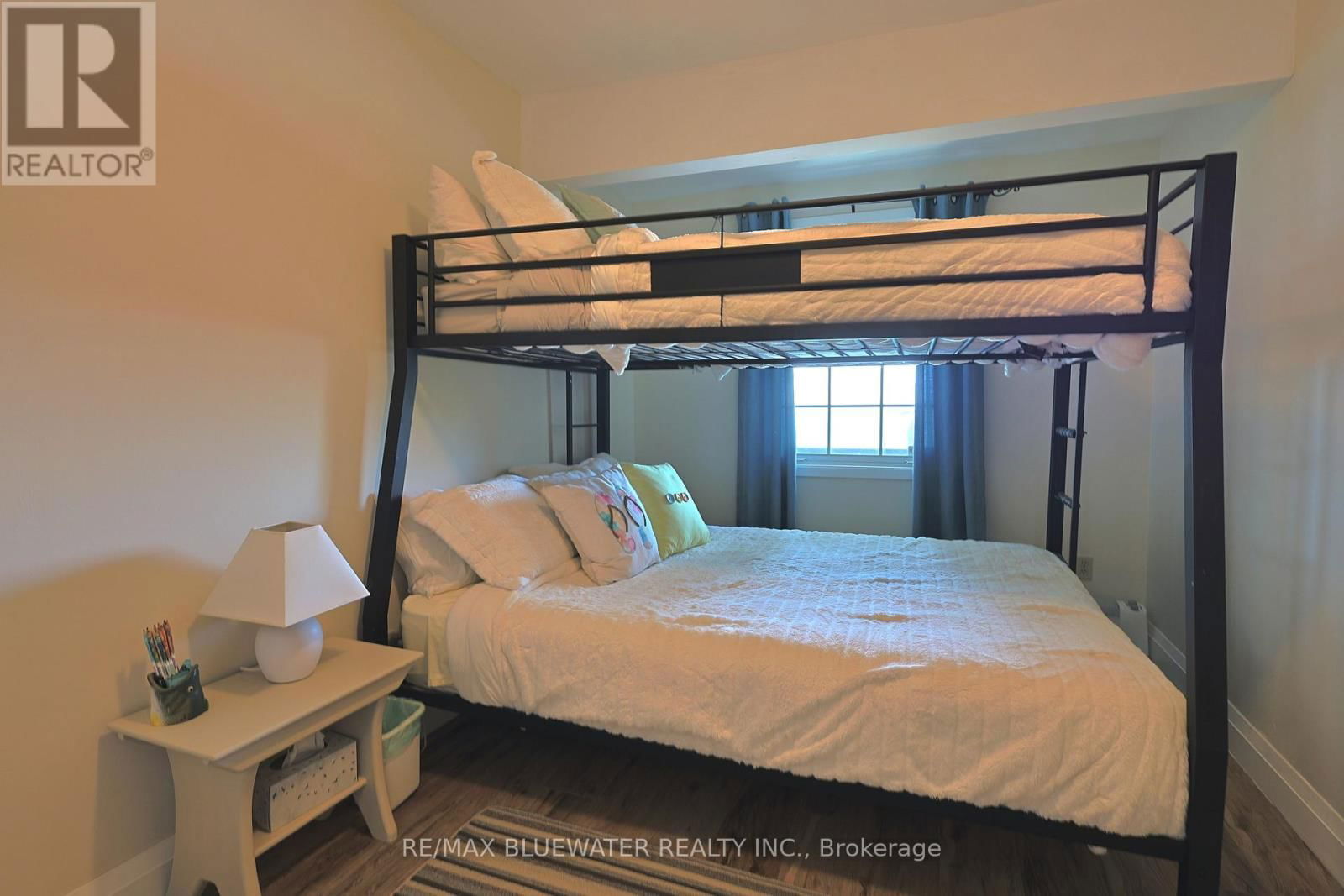 72209 LAKESHORE DRIVE Image 29