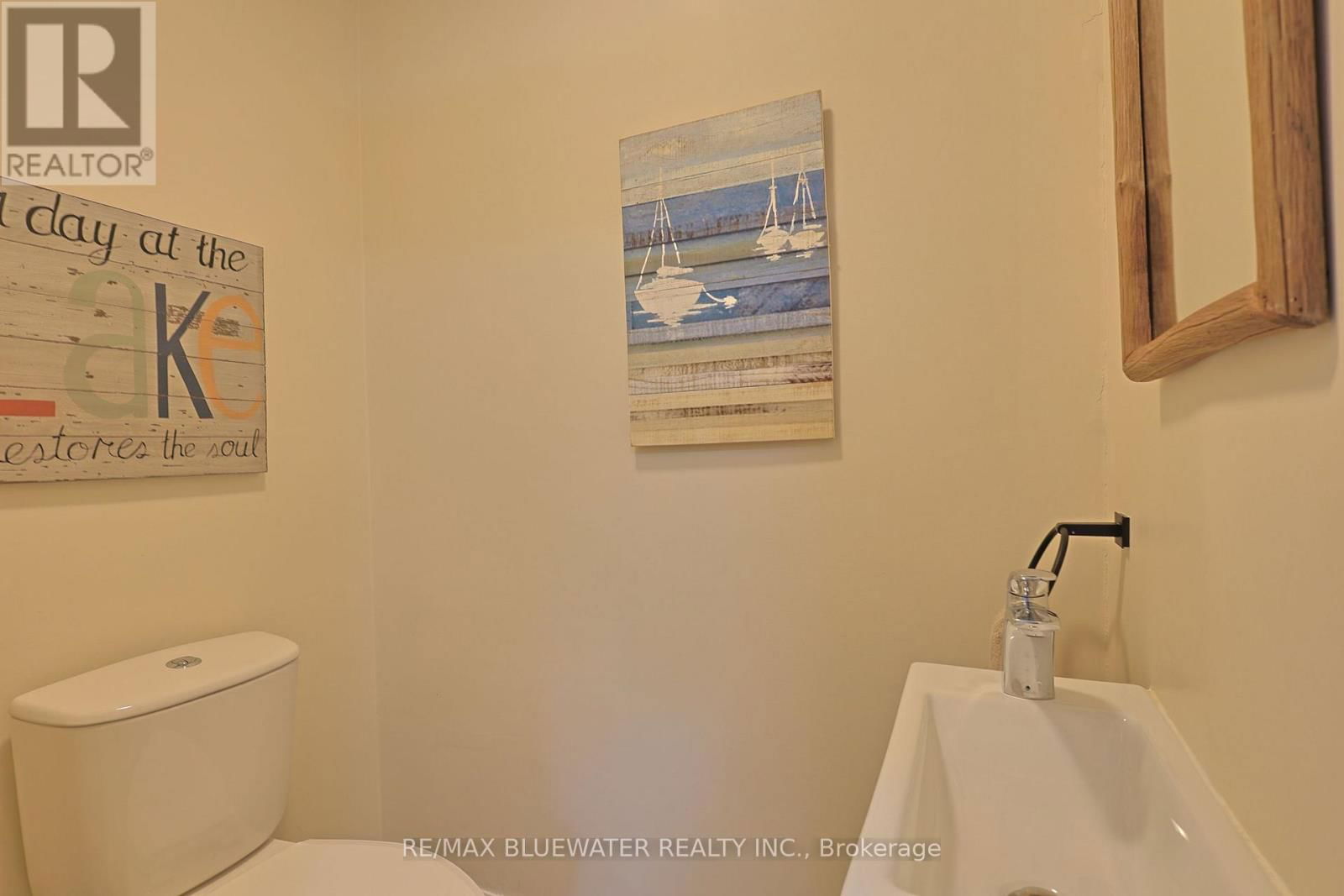72209 LAKESHORE DRIVE Image 30
