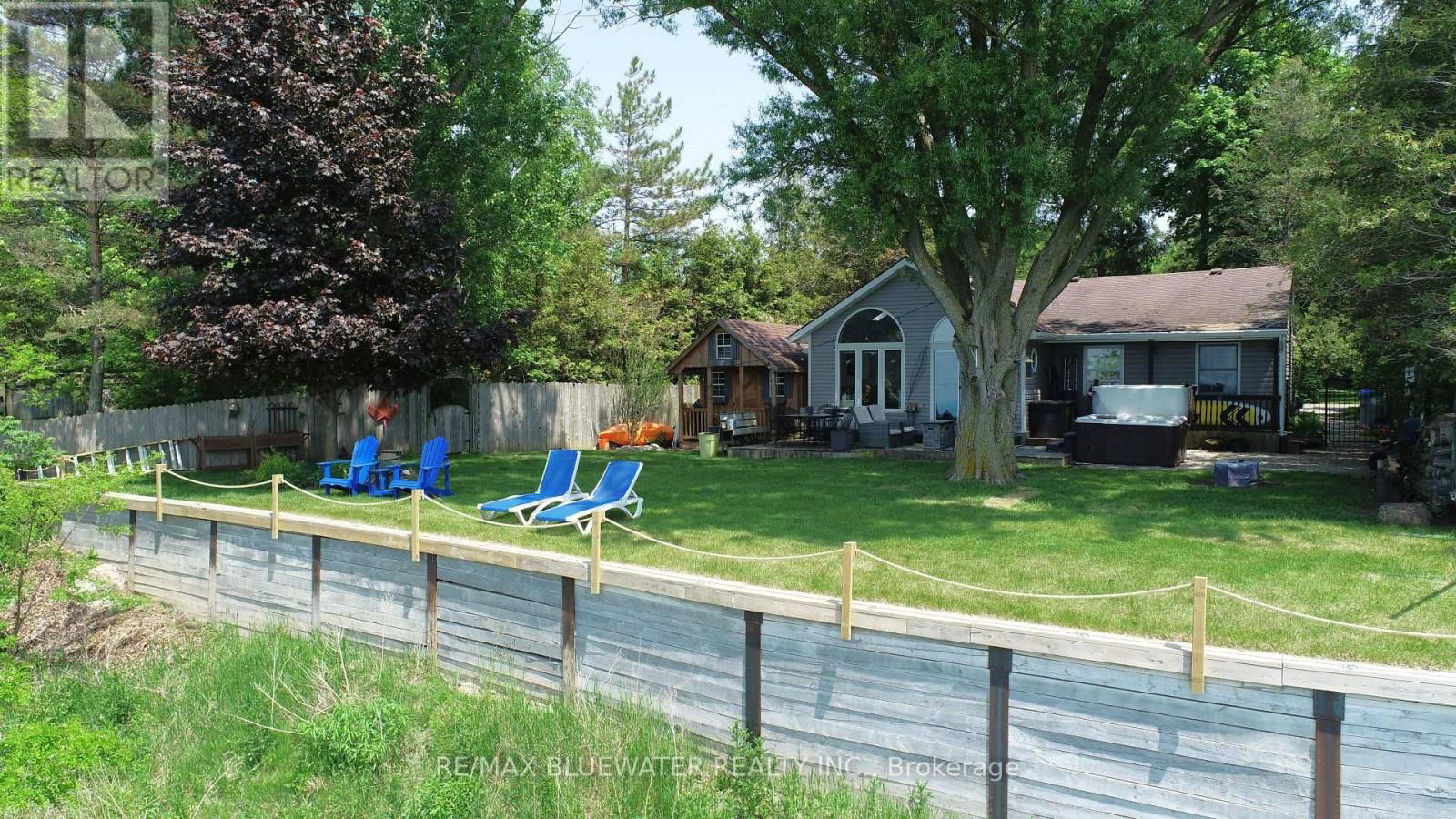 72209 LAKESHORE DRIVE Image 45