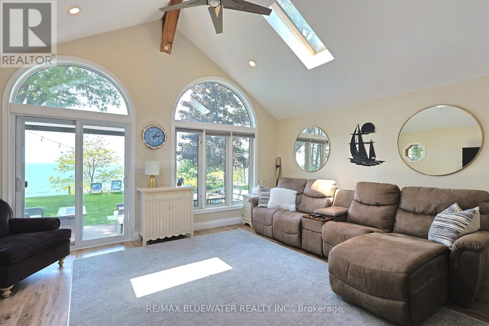 72209 LAKESHORE DRIVE Image 5
