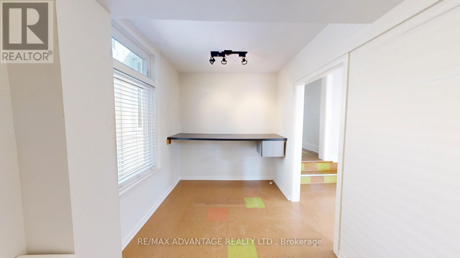 301 HORTON STREET EAST Image 16