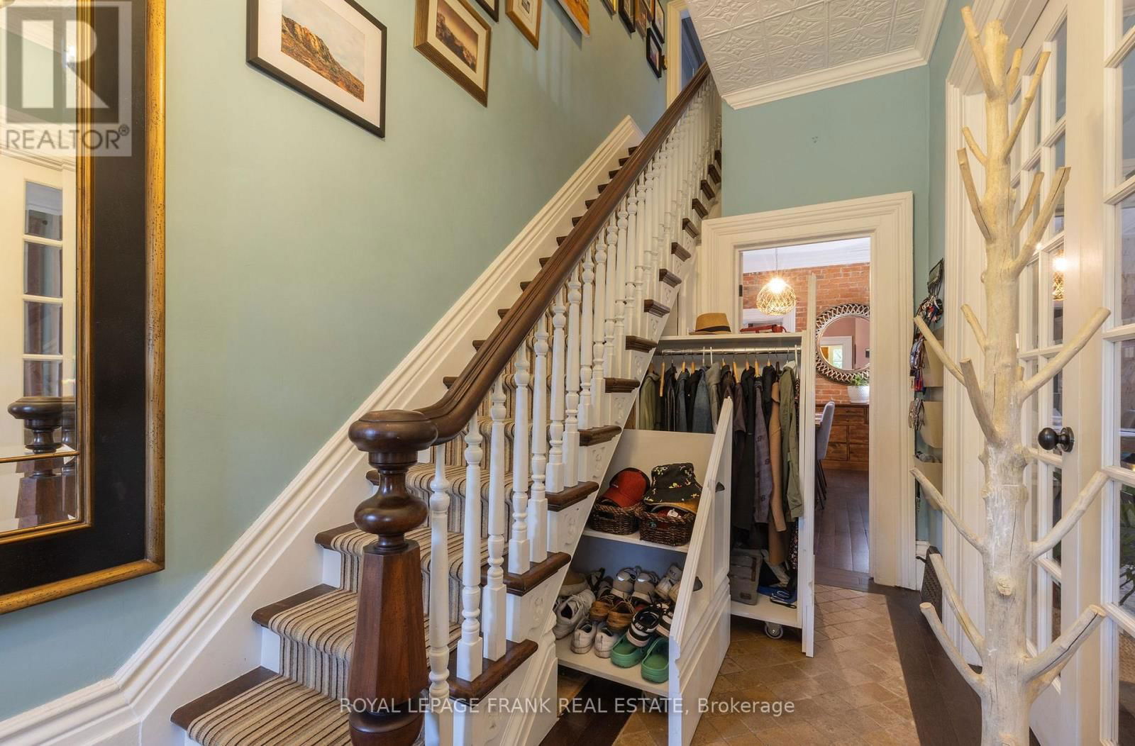 454 WELLER STREET Image 7