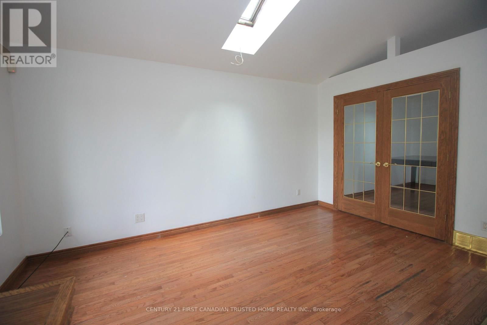 176 OLDHAM STREET Image 4