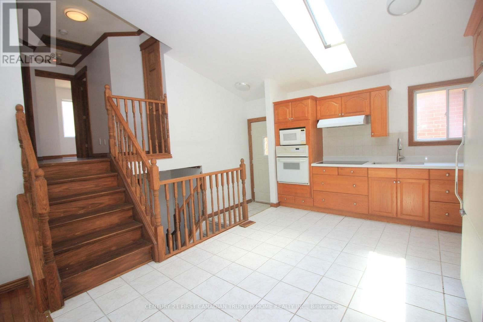 176 OLDHAM STREET Image 6