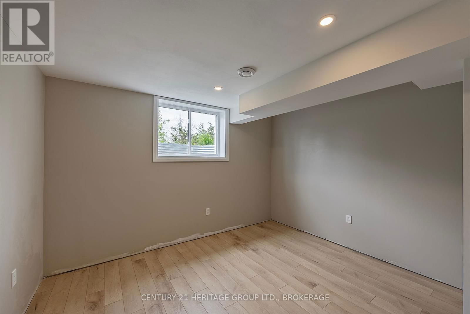 2211 COLEHILL ROAD Image 32