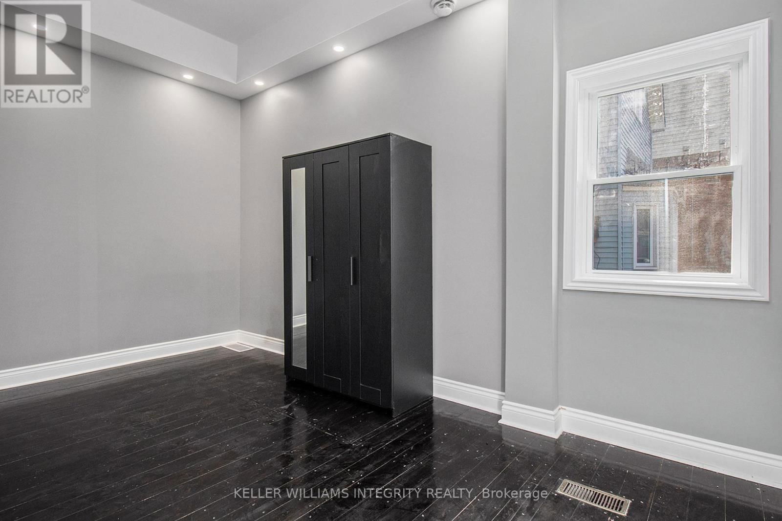3 - 115 PERCY STREET Image 13