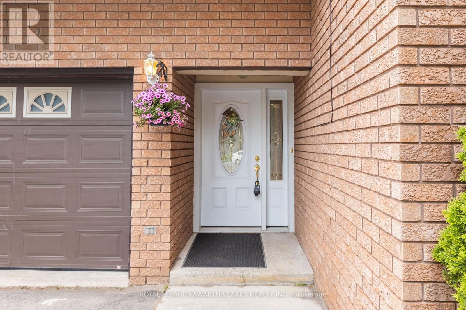 12 HILLSIDE DRIVE Image 2