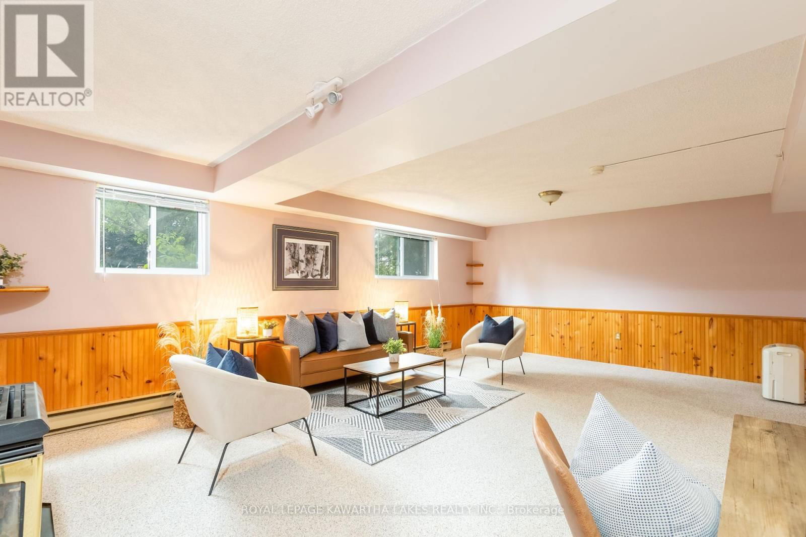 12 HILLSIDE DRIVE Image 25