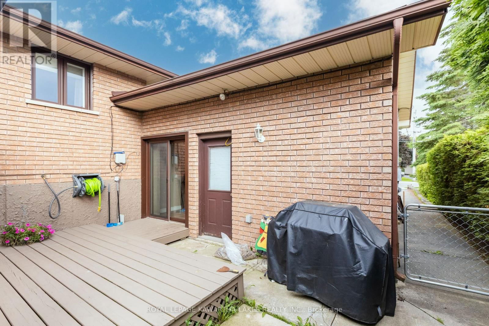 12 HILLSIDE DRIVE Image 31