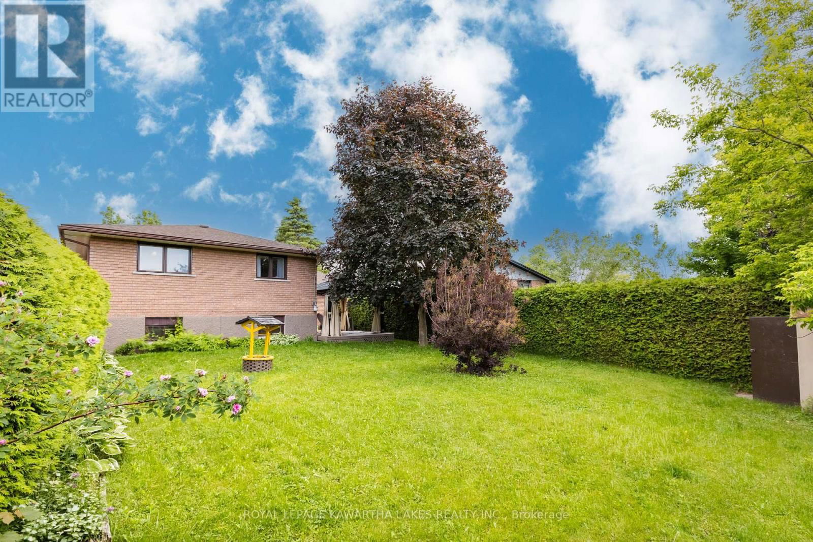 12 HILLSIDE DRIVE Image 34