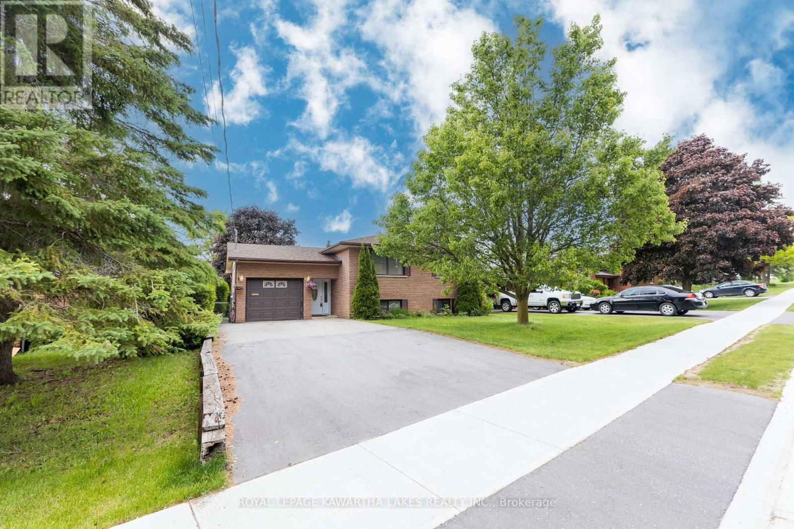 12 HILLSIDE DRIVE Image 39
