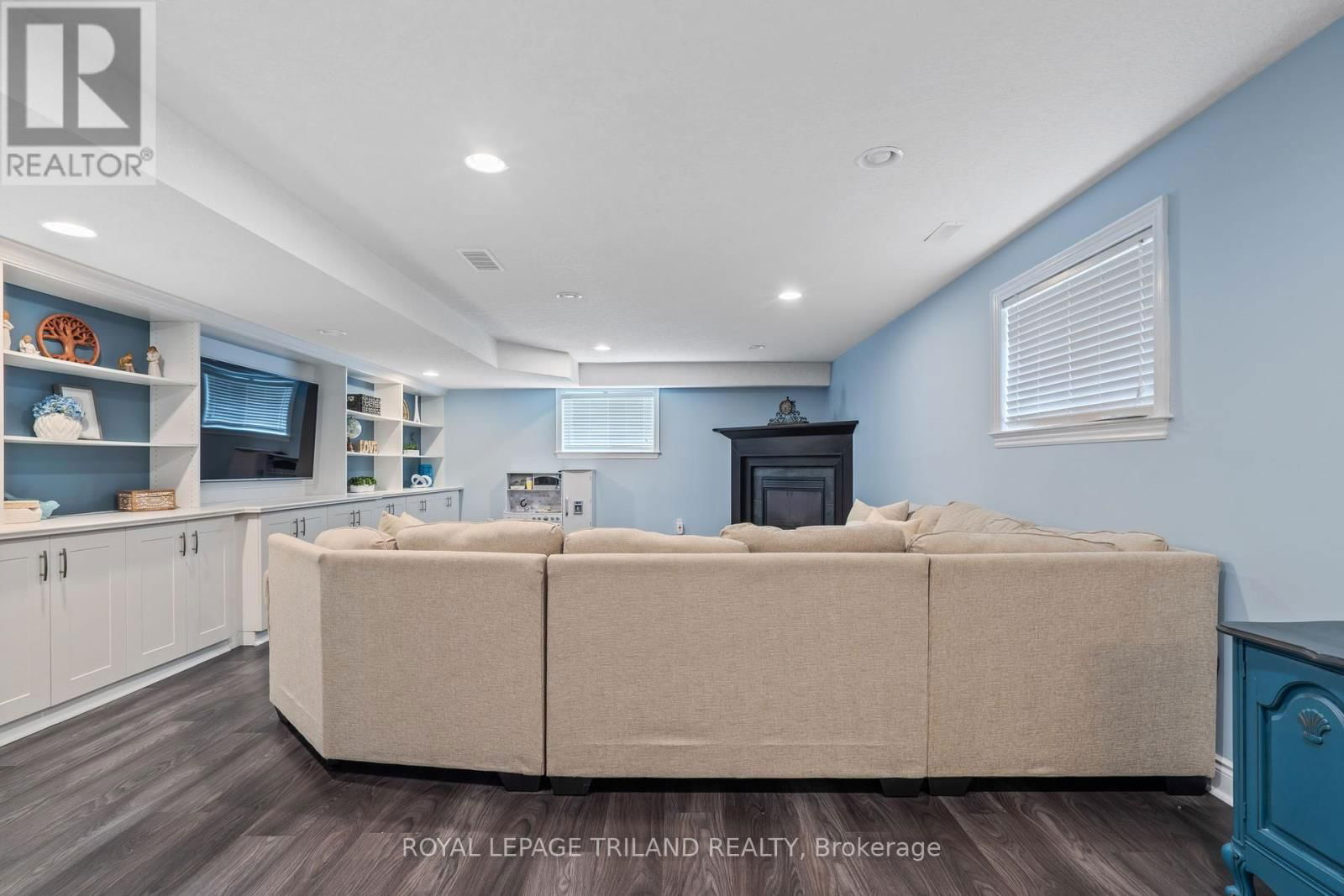 30 HAGERMAN CRESCENT Image 30