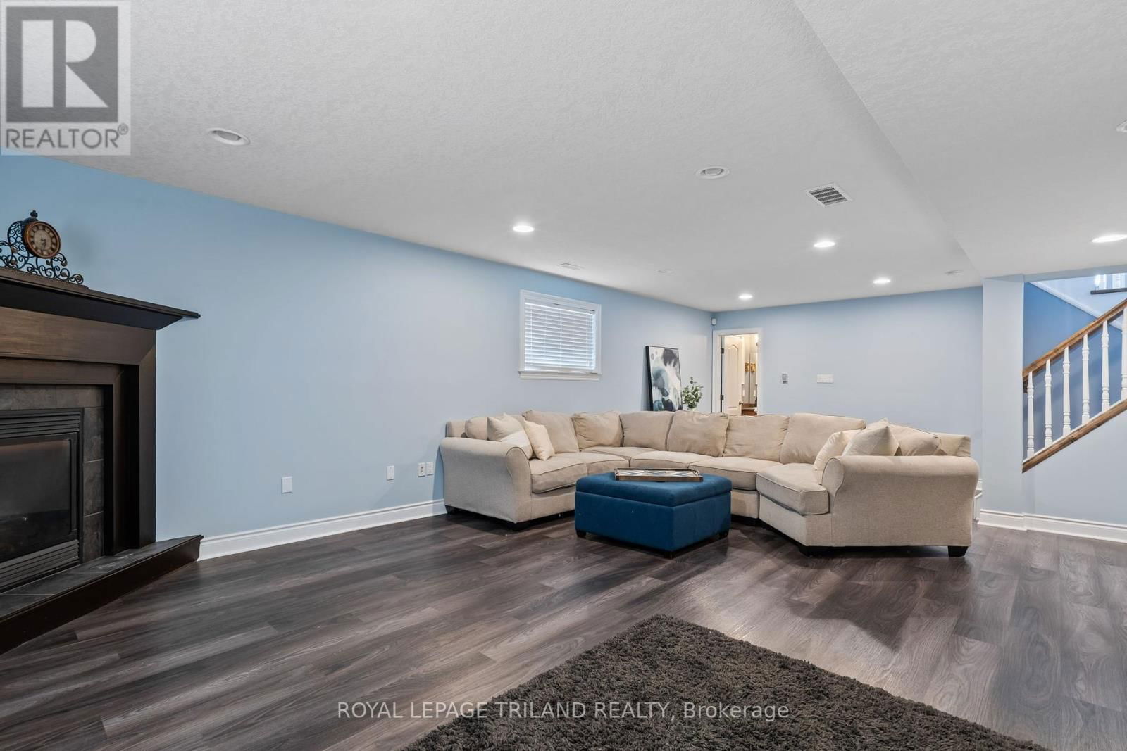 30 HAGERMAN CRESCENT Image 31