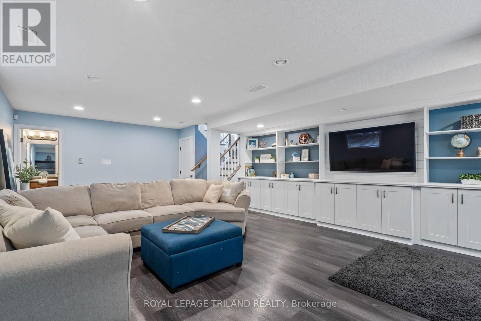 30 HAGERMAN CRESCENT Image 33