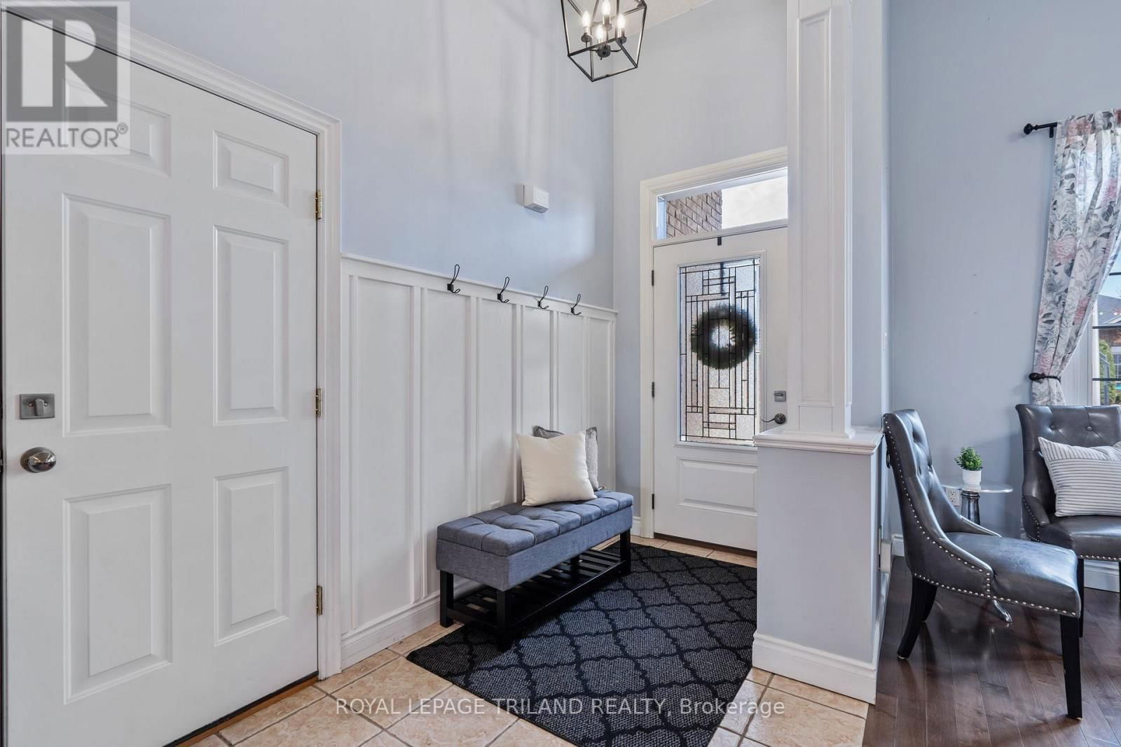 30 HAGERMAN CRESCENT Image 4