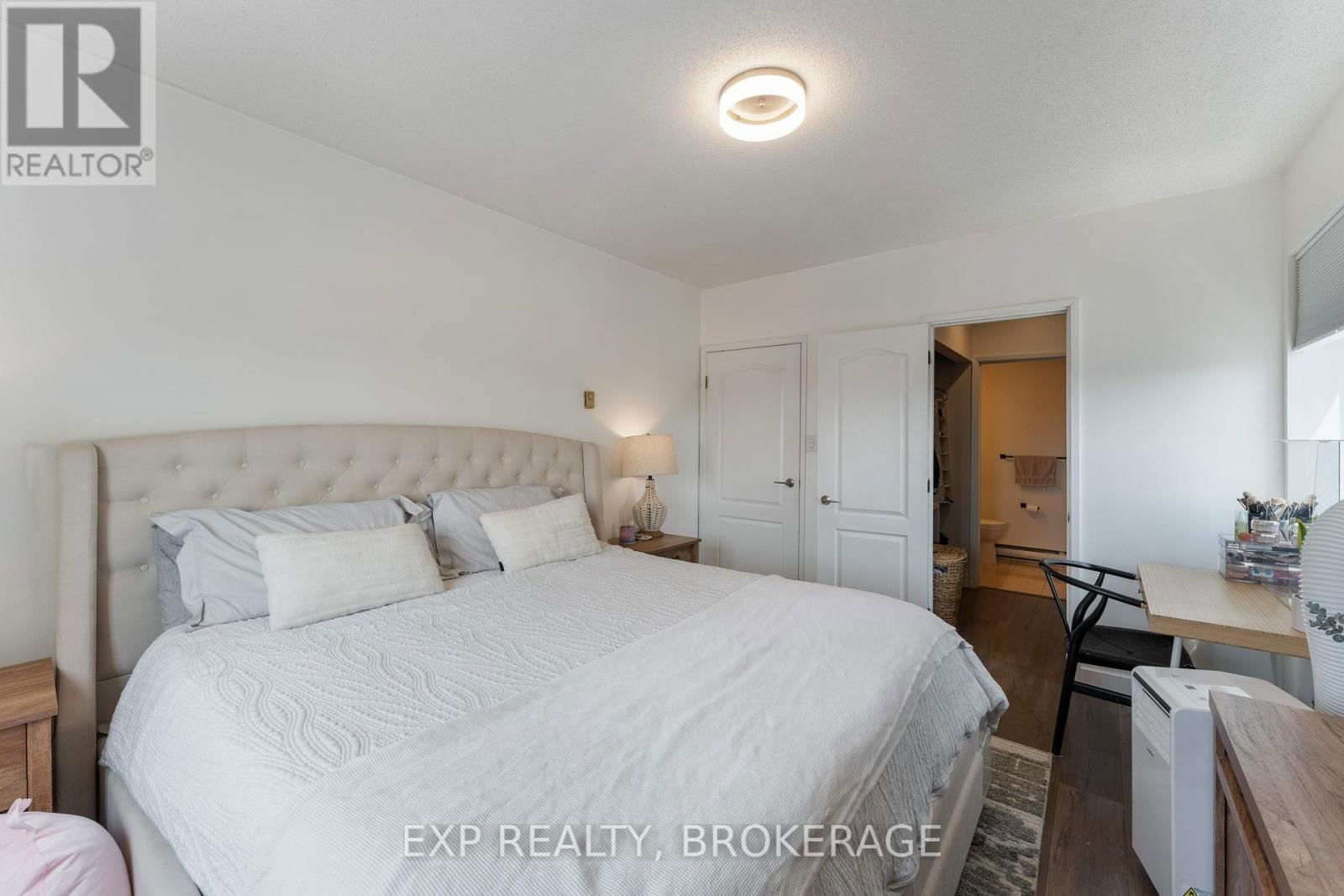 401 - 649 DAVIS DRIVE Image 24