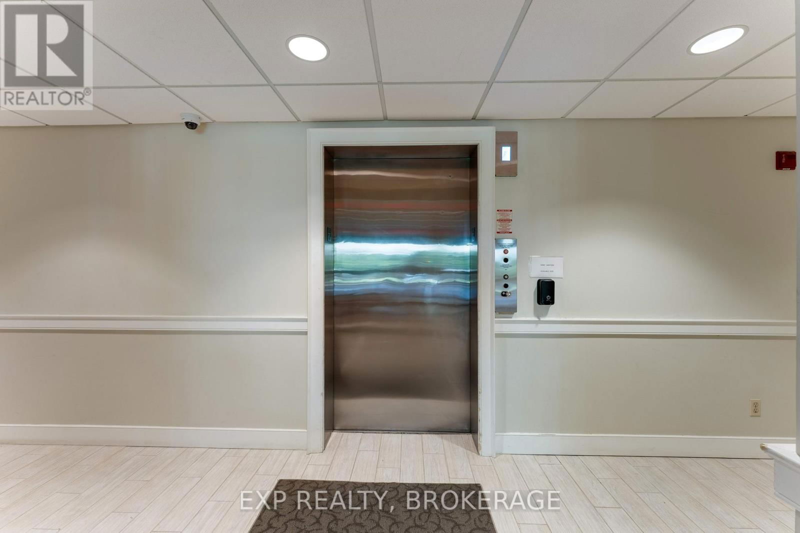 401 - 649 DAVIS DRIVE Image 29