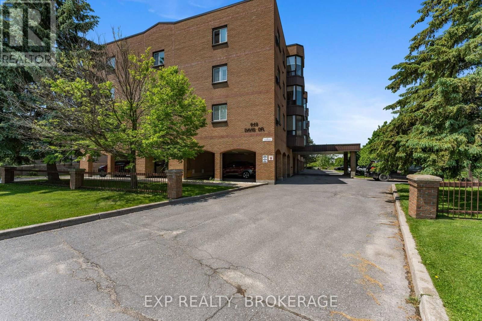 401 - 649 DAVIS DRIVE Image 31